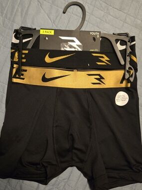 Nike Black Boxer Briefs with Gold Waistband – 3-Pack Youth